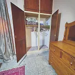 Peace & Central Stay Near Beach - High-Speed Wifi, Free Parking