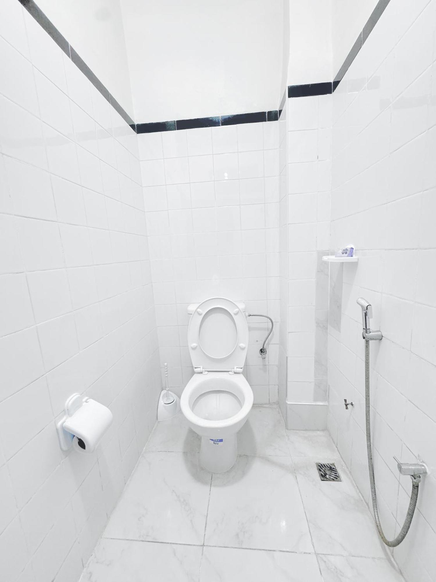 Apartment Peace & Near - High-speed Wifi, Free Parking *
