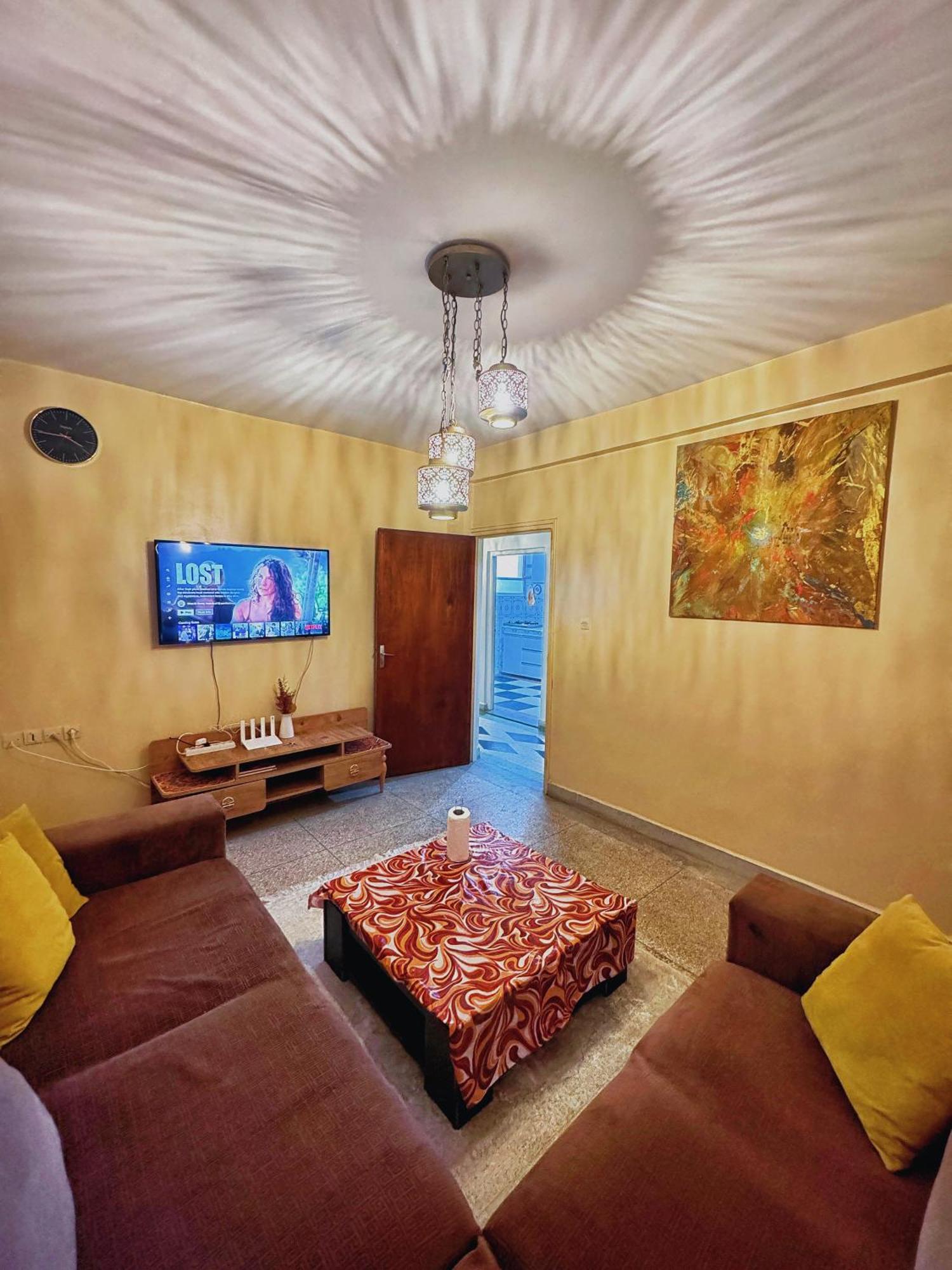 Apartment Peace & Near - High-speed Wifi, Free Parking *